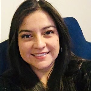 Meet your Posher, Julie